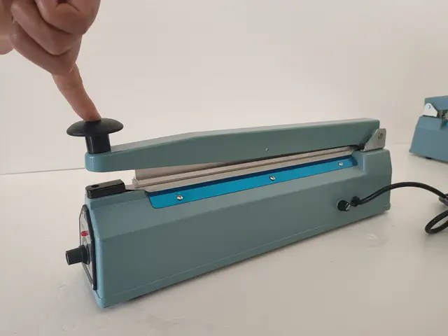 Zhejiang Tianyu Industry Co. ,Ltd Supplier Factory Manufacturer Make and Supply Electric Impulse Bag Sealers Iron Case FS-Series Plastic Film Heat Sealing Machines
