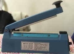 <strong>Impulse Hand Sealer Iron Body Sealing Bag Machine FS-300</strong>