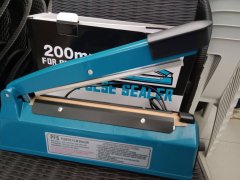 <strong>Impluse Heat Sealer Hand Plastic Bag Sealing Machine PFS-300</strong>